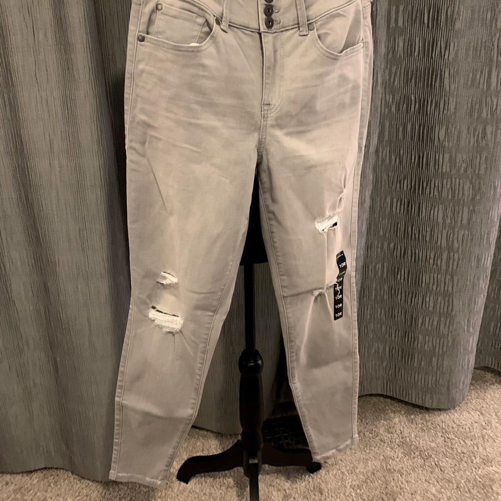Torrid size 10 R grey super soft jeggings, distressed, NWT